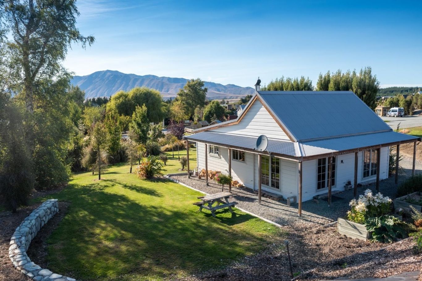 Cairns Alpine Resort - Mackenzie Region, New Zealand